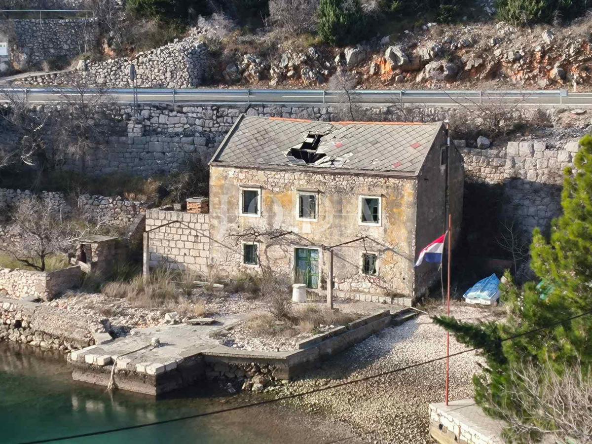 Hiša Barić Draga, Karlobag, kuća na samom moru