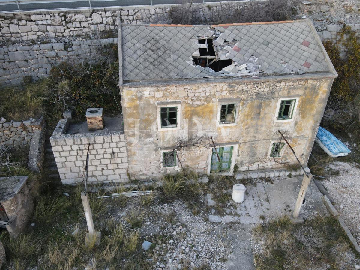 Hiša Barić Draga, Karlobag, kuća na samom moru