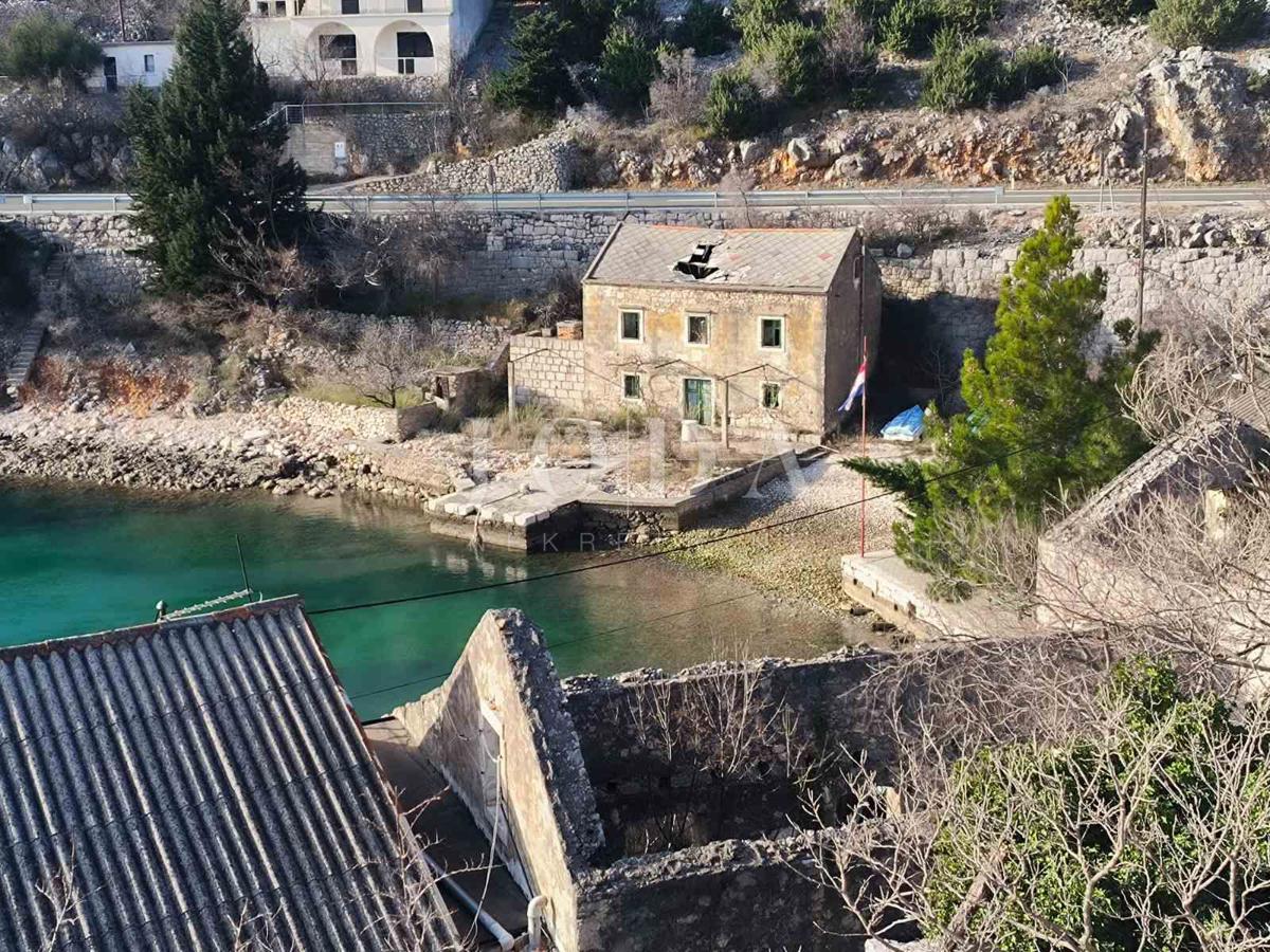 Hiša Barić Draga, Karlobag, kuća na samom moru