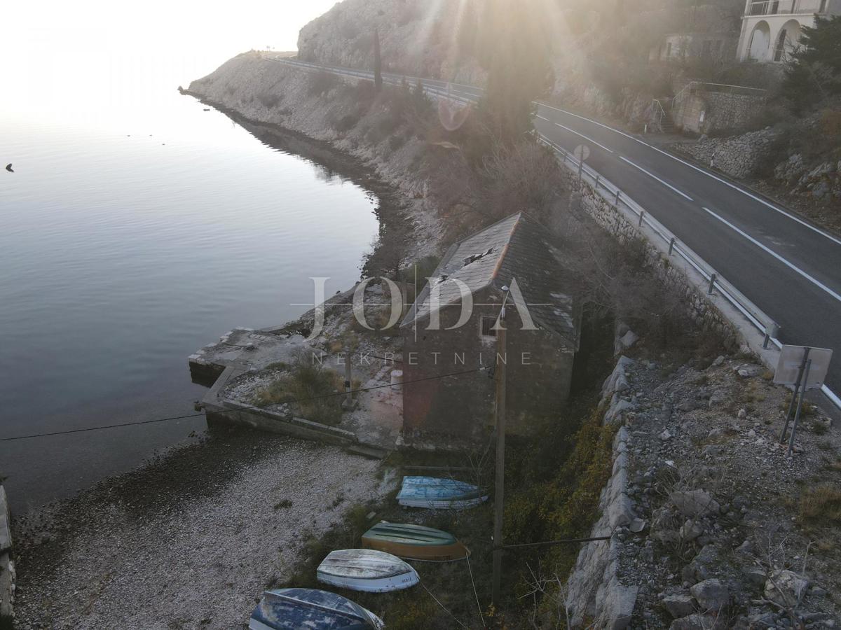 Hiša Barić Draga, Karlobag, kuća na samom moru