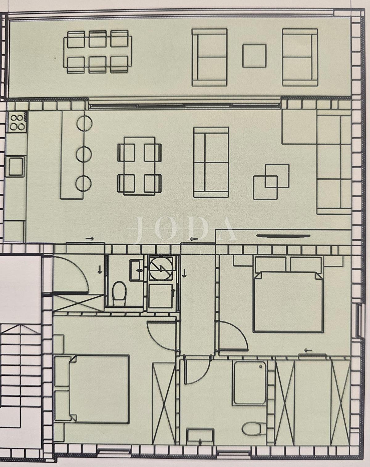 Funkcionalno dvosobno stanovanje z nadkrito teraso