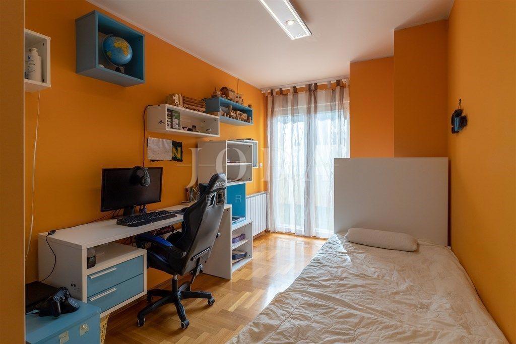 Stanovanje Arsenal, Pula, 69,62m2