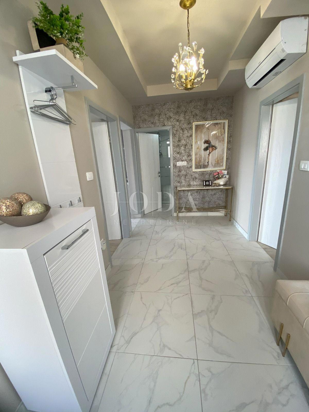 Hiša Rabac, Labin, 493m2