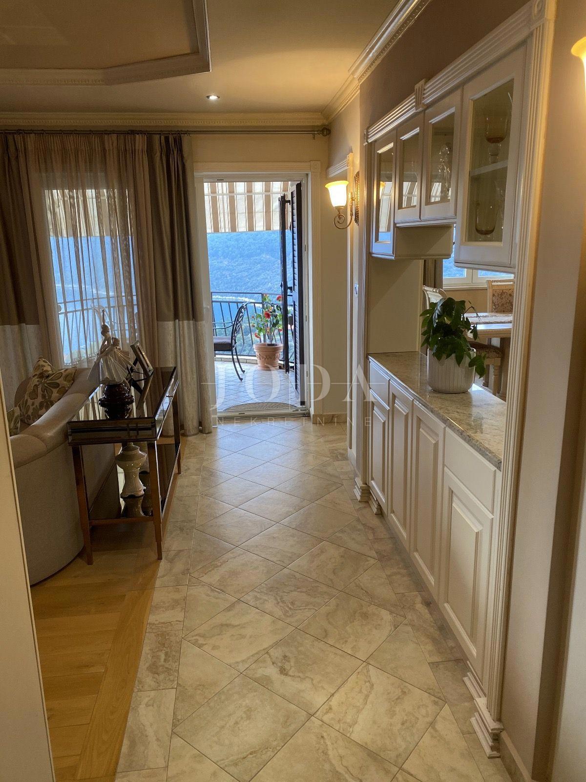 Hiša Rabac, Labin, 493m2