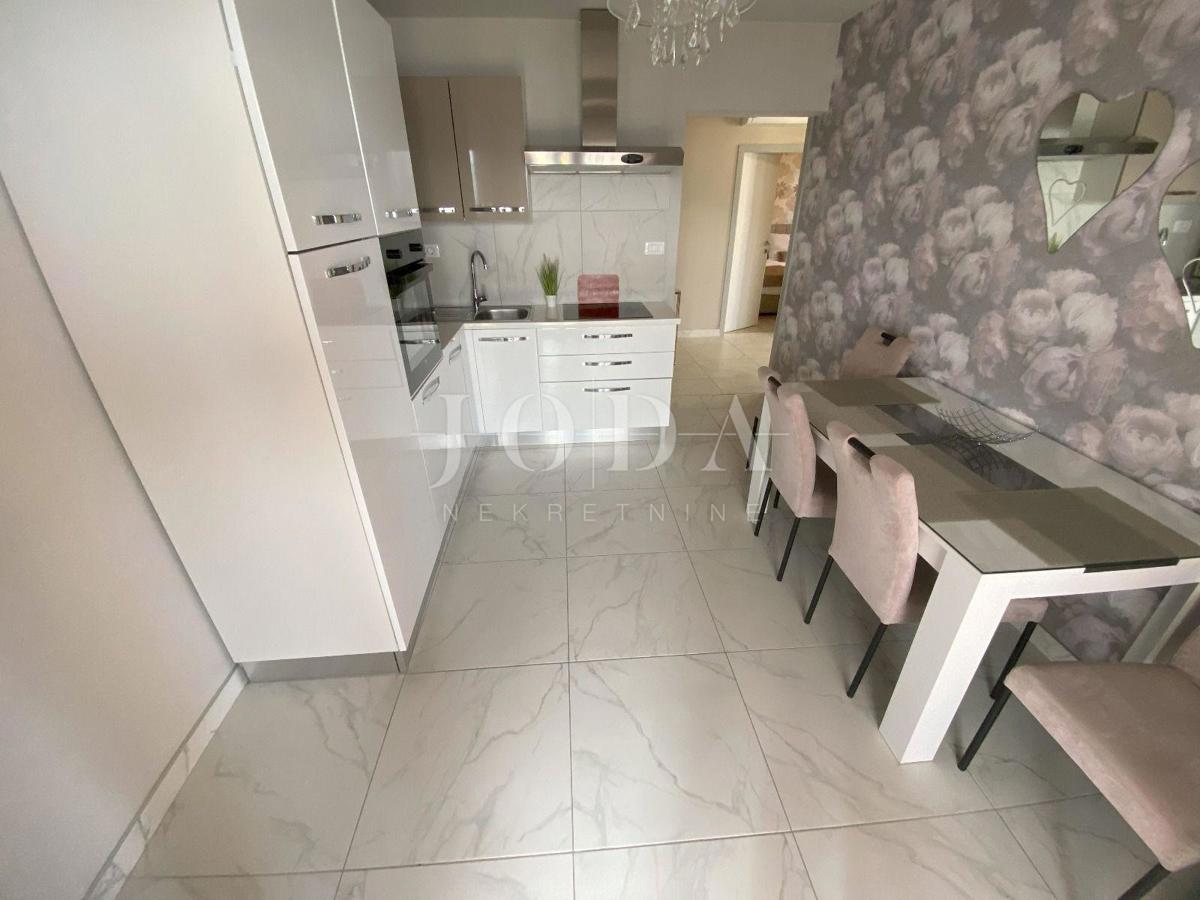 Hiša Rabac, Labin, 493m2