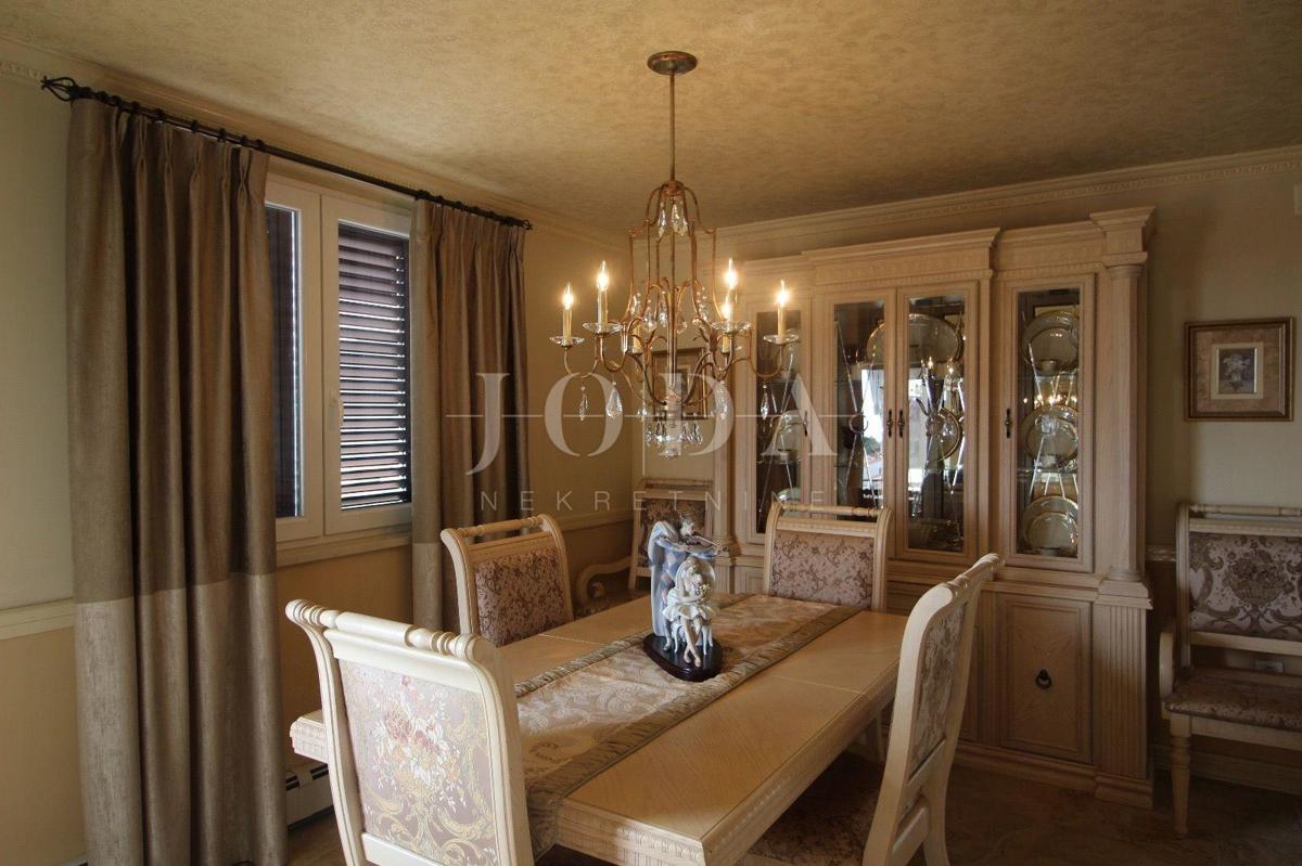 Hiša Rabac, Labin, 493m2