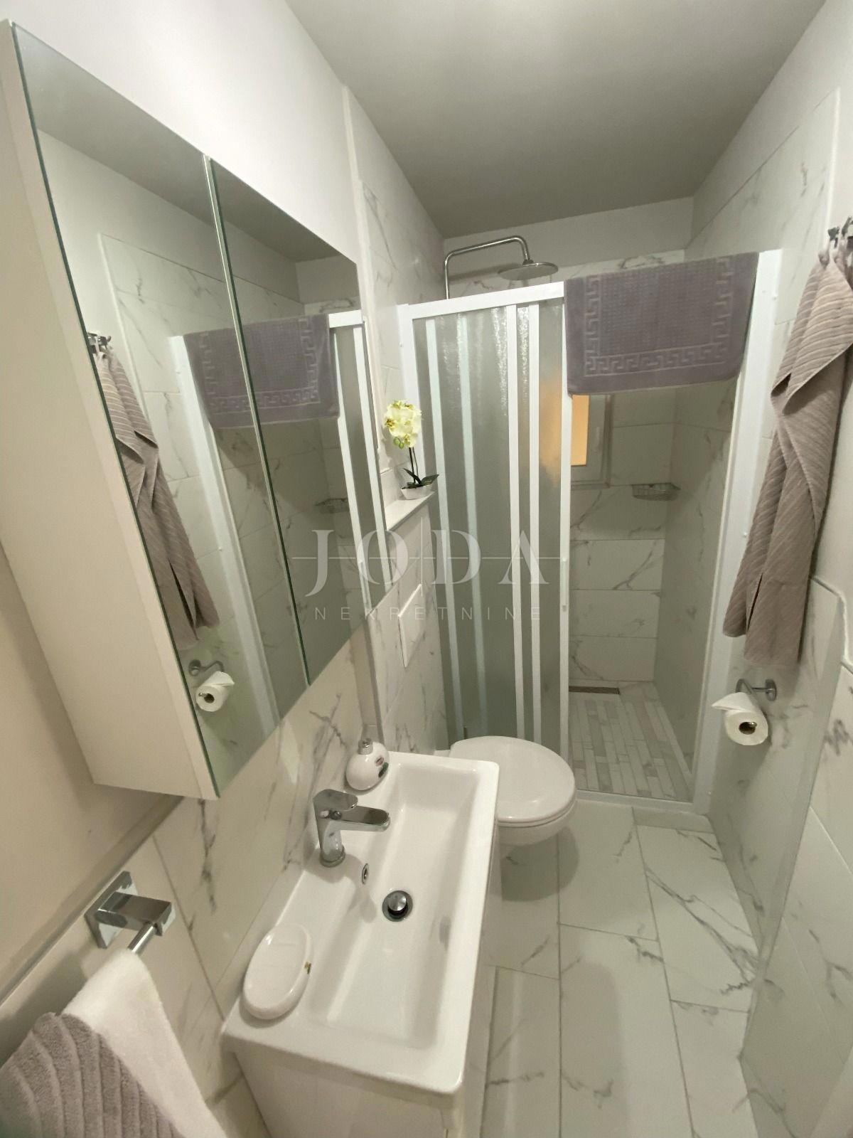 Hiša Rabac, Labin, 493m2