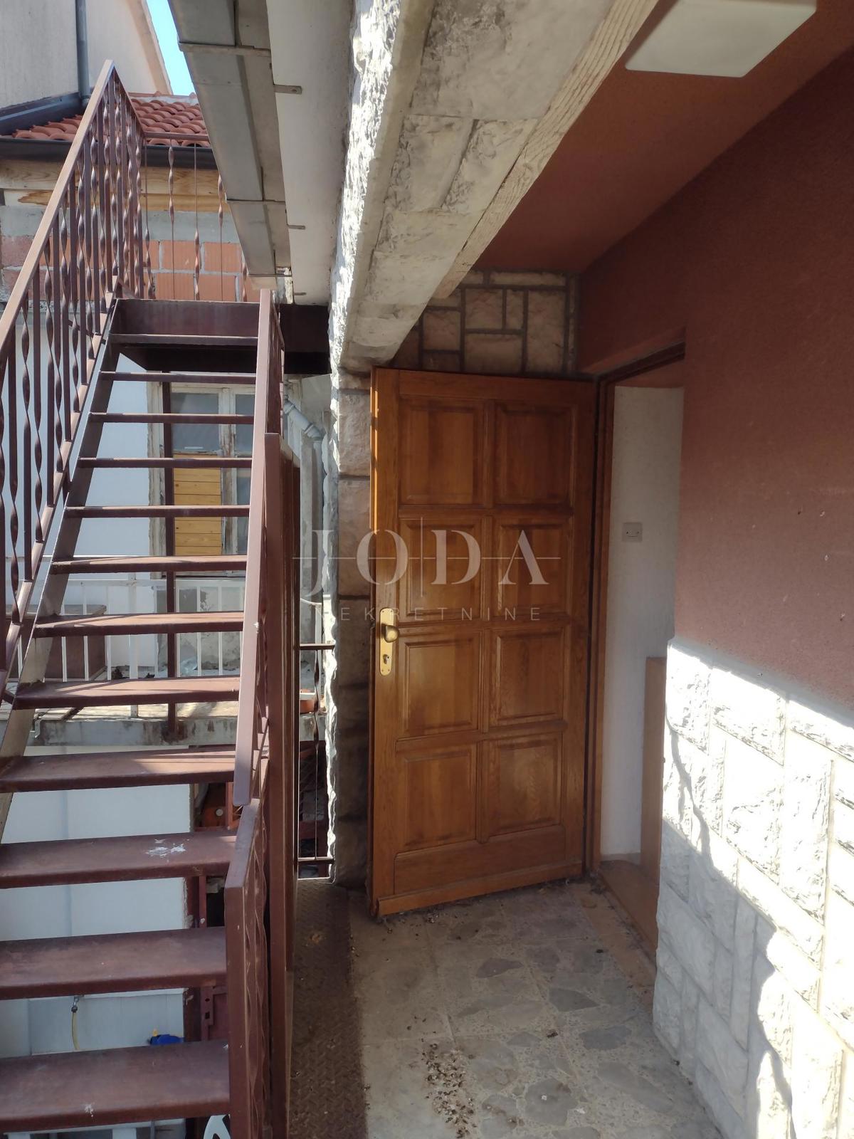 Stanovanje Jablanac, Senj, 100m2