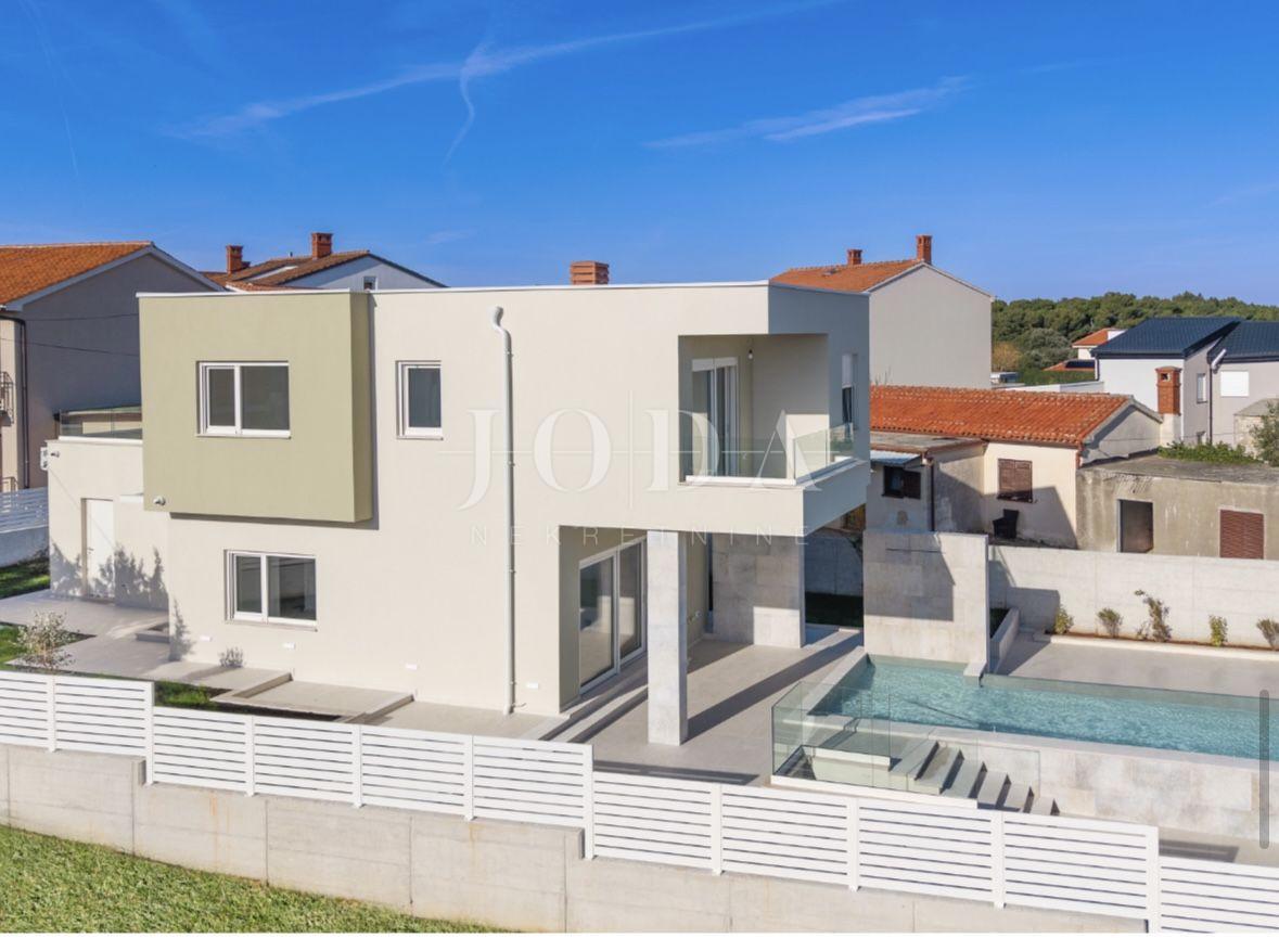 Hiša Ližnjan, 177m2