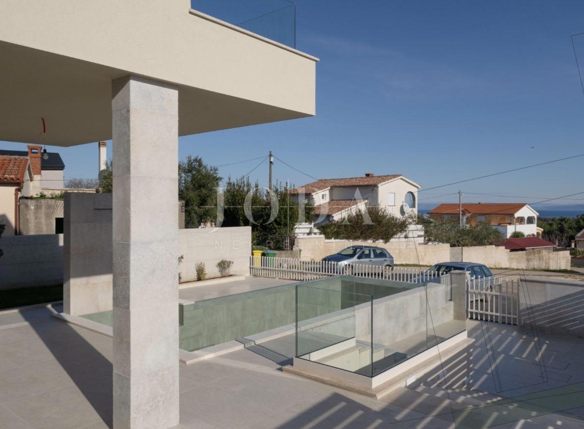 Hiša Ližnjan, 177m2