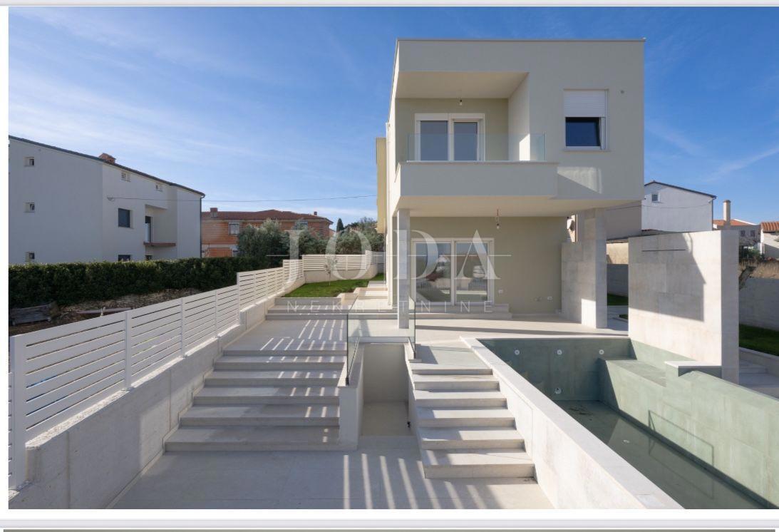 Hiša Ližnjan, 177m2