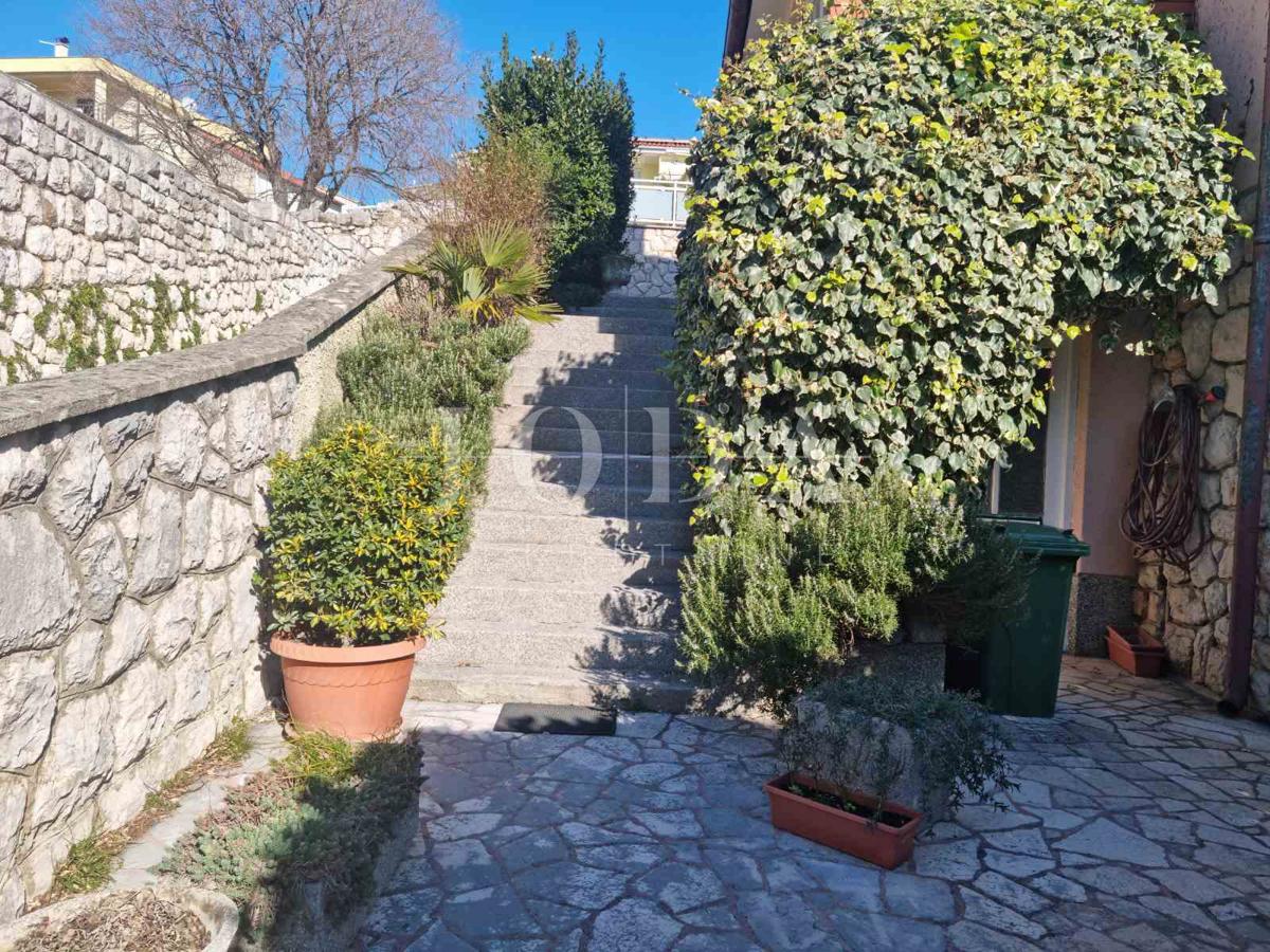 Hiša Novi Vinodolski, 250m2