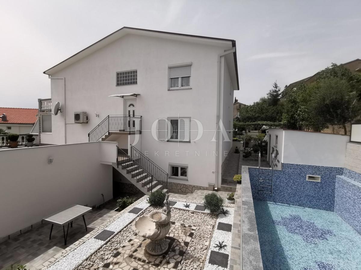 Hiša Crikvenica, 400m2