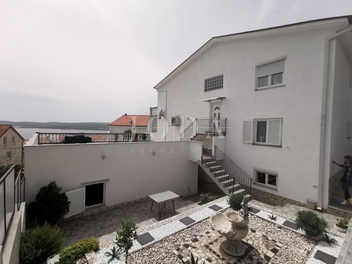 Hiša Crikvenica, 400m2