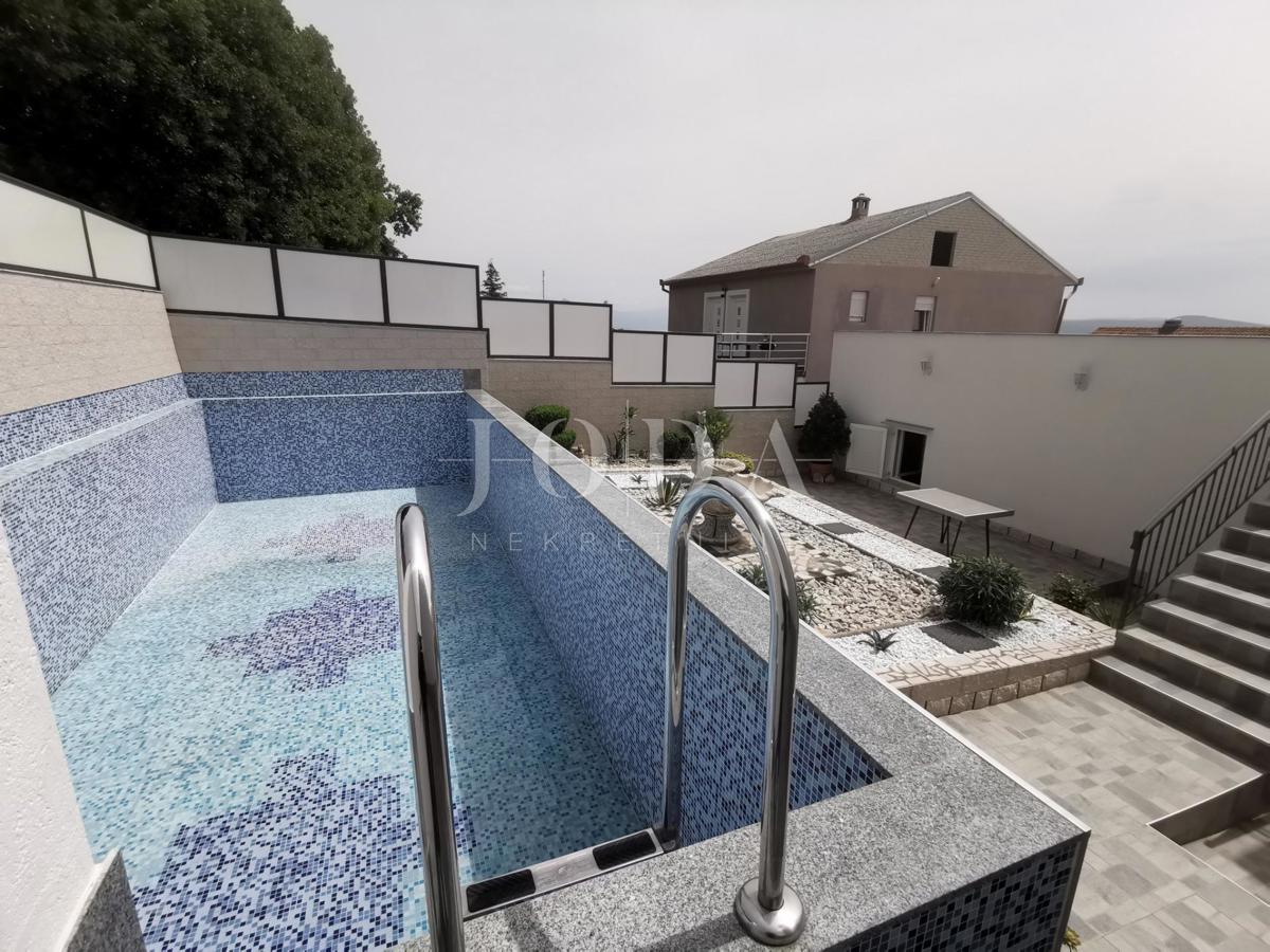 Hiša Crikvenica, 400m2