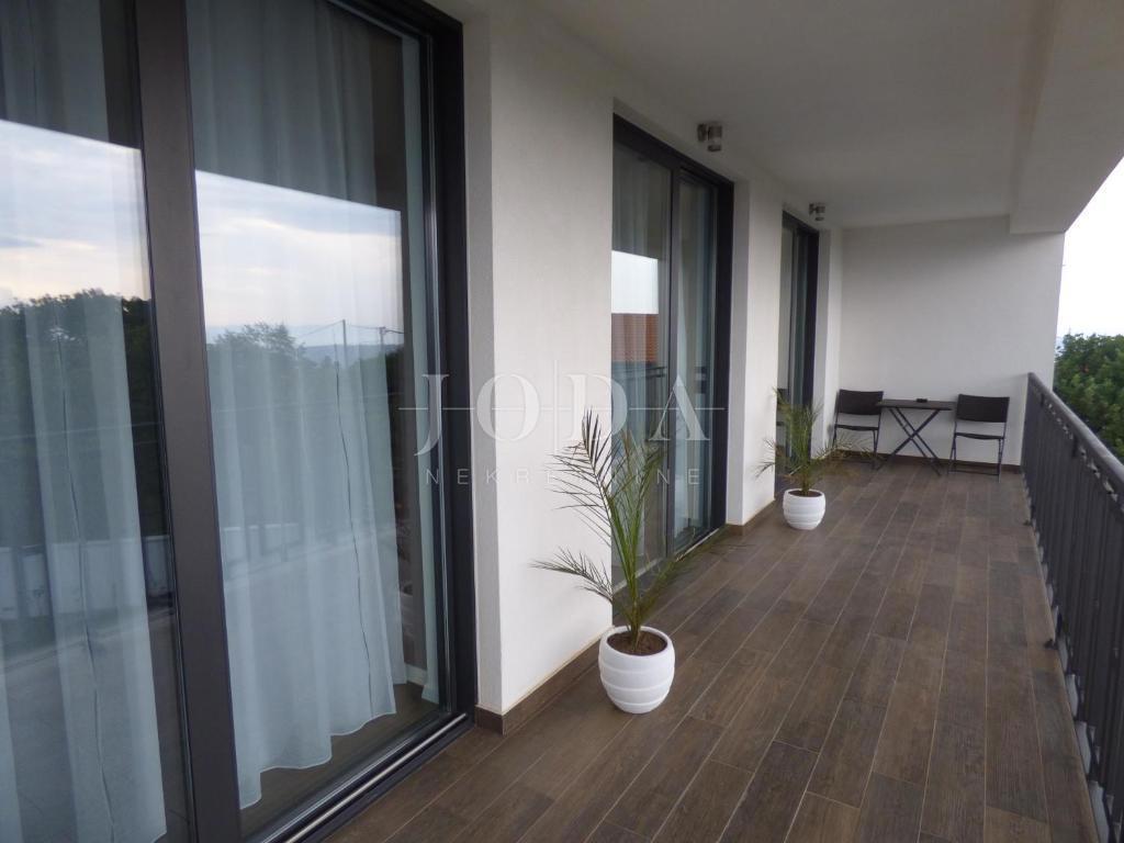 Hiša Šmrika, Kraljevica, 100m2