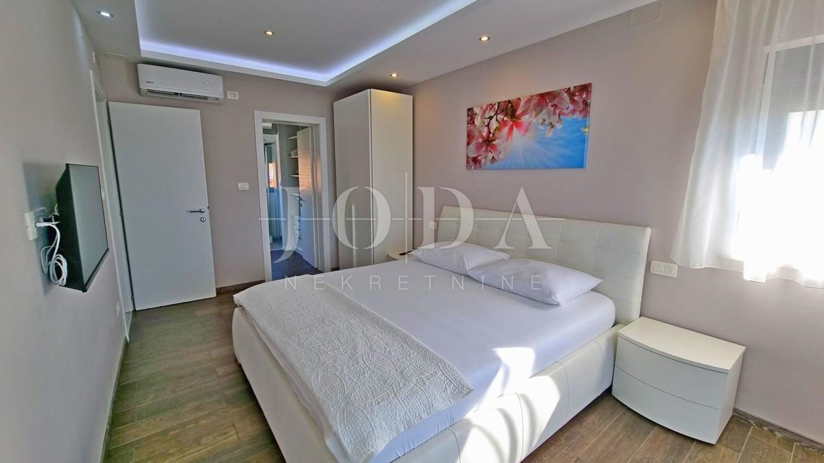 Hiša Šmrika, Kraljevica, 100m2