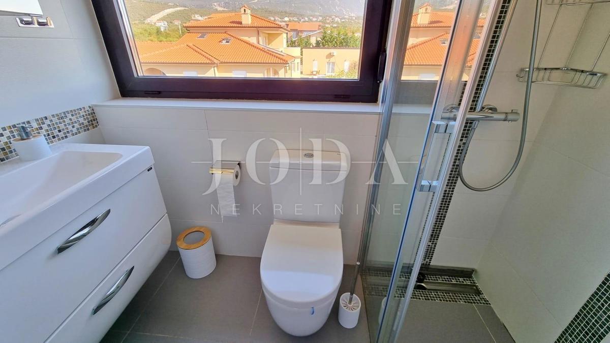 Hiša Šmrika, Kraljevica, 100m2