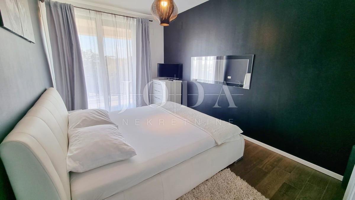 Hiša Šmrika, Kraljevica, 100m2