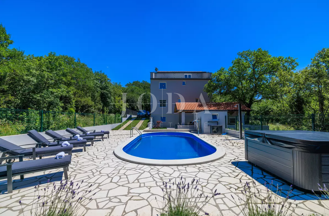 Hiša Tribalj, Vinodolska Općina, 600m2