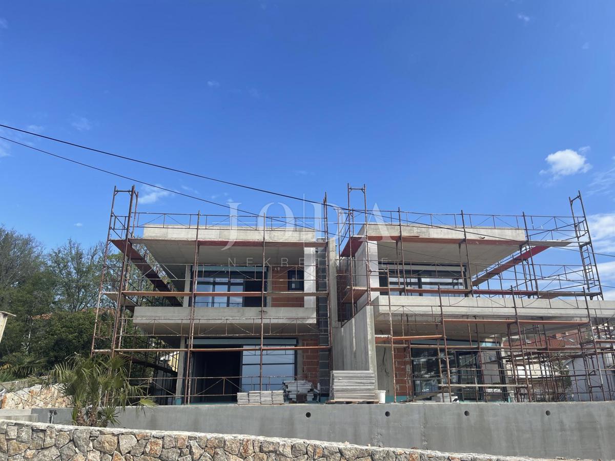 Luksuzna dvojna kuća u blizini mora s pogledom na more