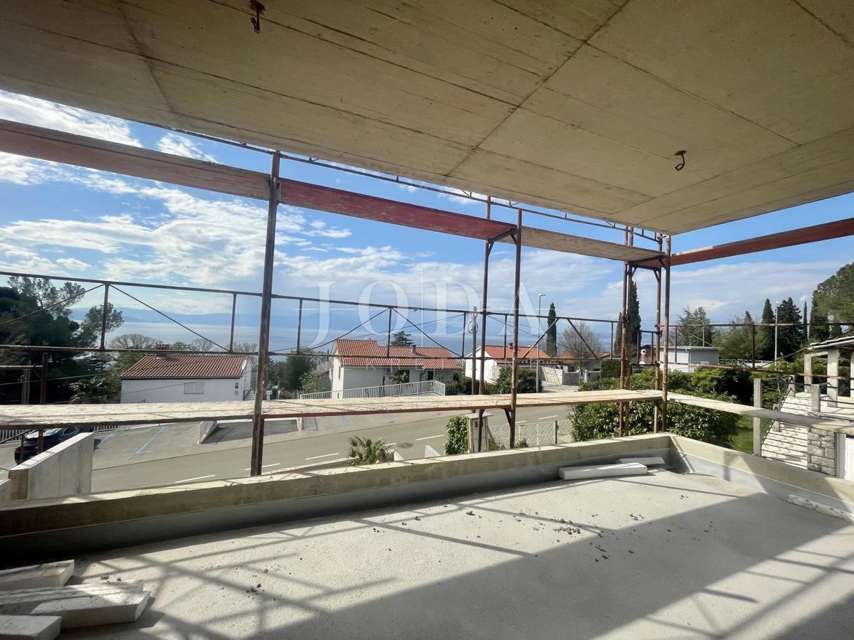 Luksuzna dvojna kuća u blizini mora s pogledom na more