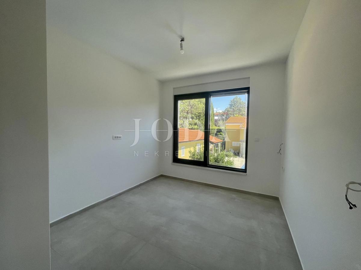 Luksuzna dvojna kuća u blizini mora s pogledom na more