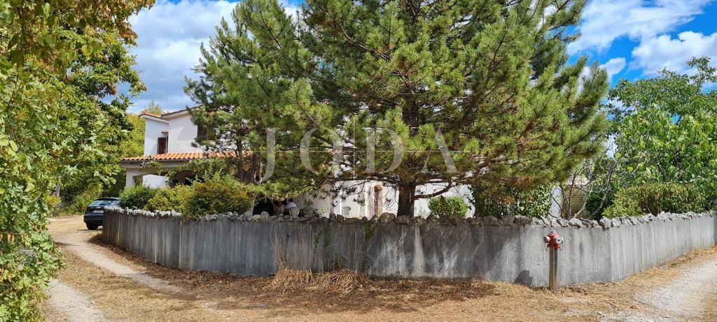 Samostojna hiša na mirni lokaciji, otok Krk