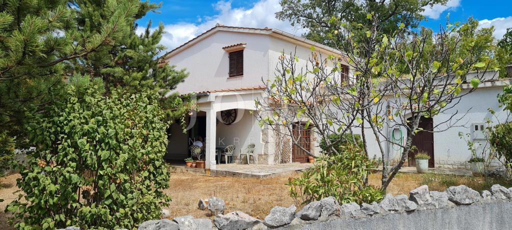 Samostojna hiša na mirni lokaciji, otok Krk