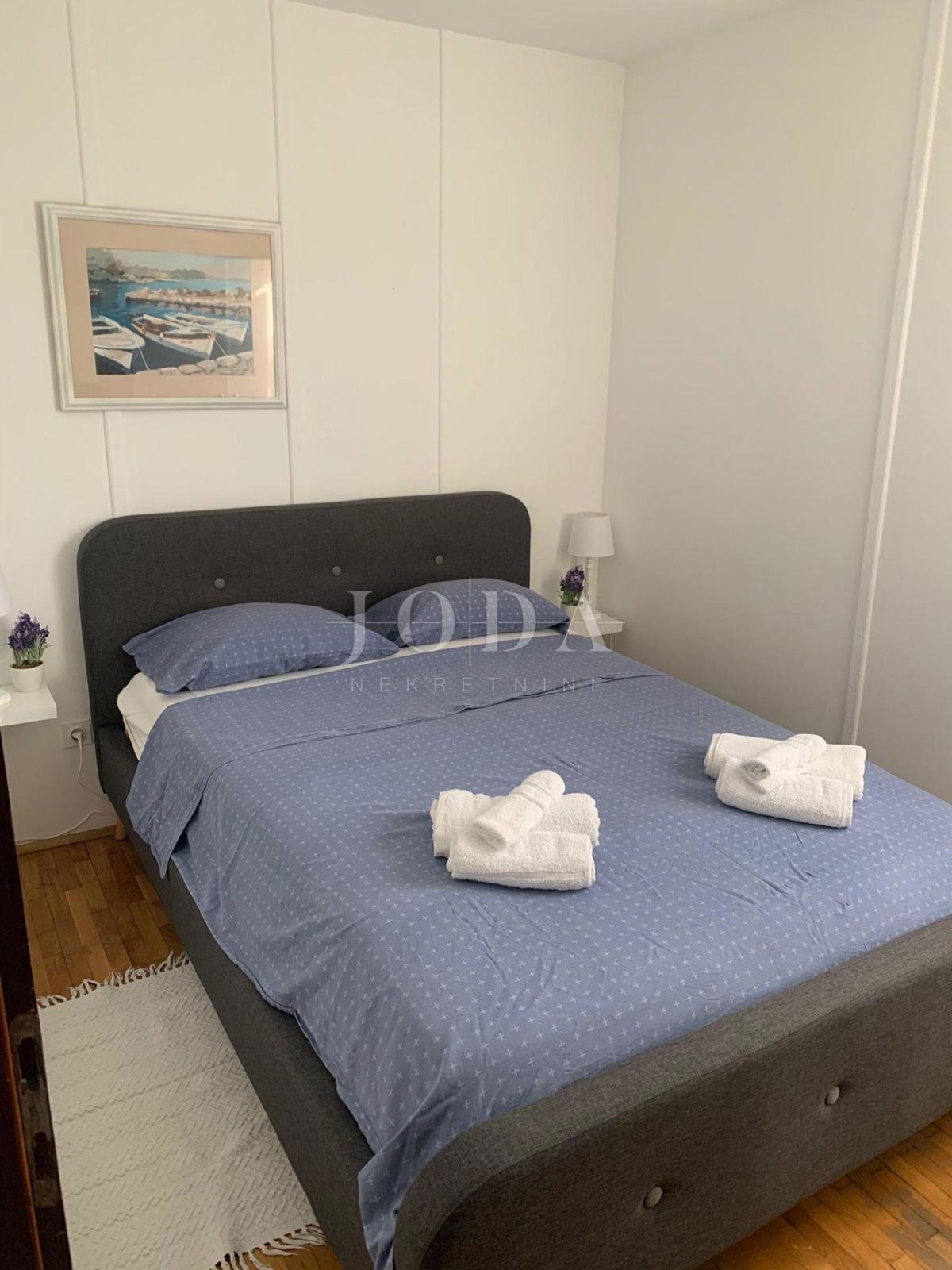 Samostojna družinska hiša z velikim vrtom, otok Krk