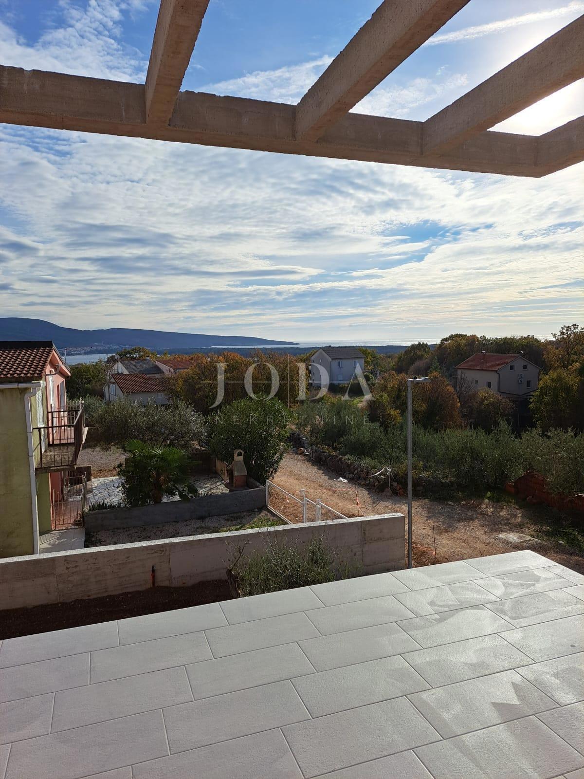 Moderna vila z bazenom in pogledom na morje, otok Krk