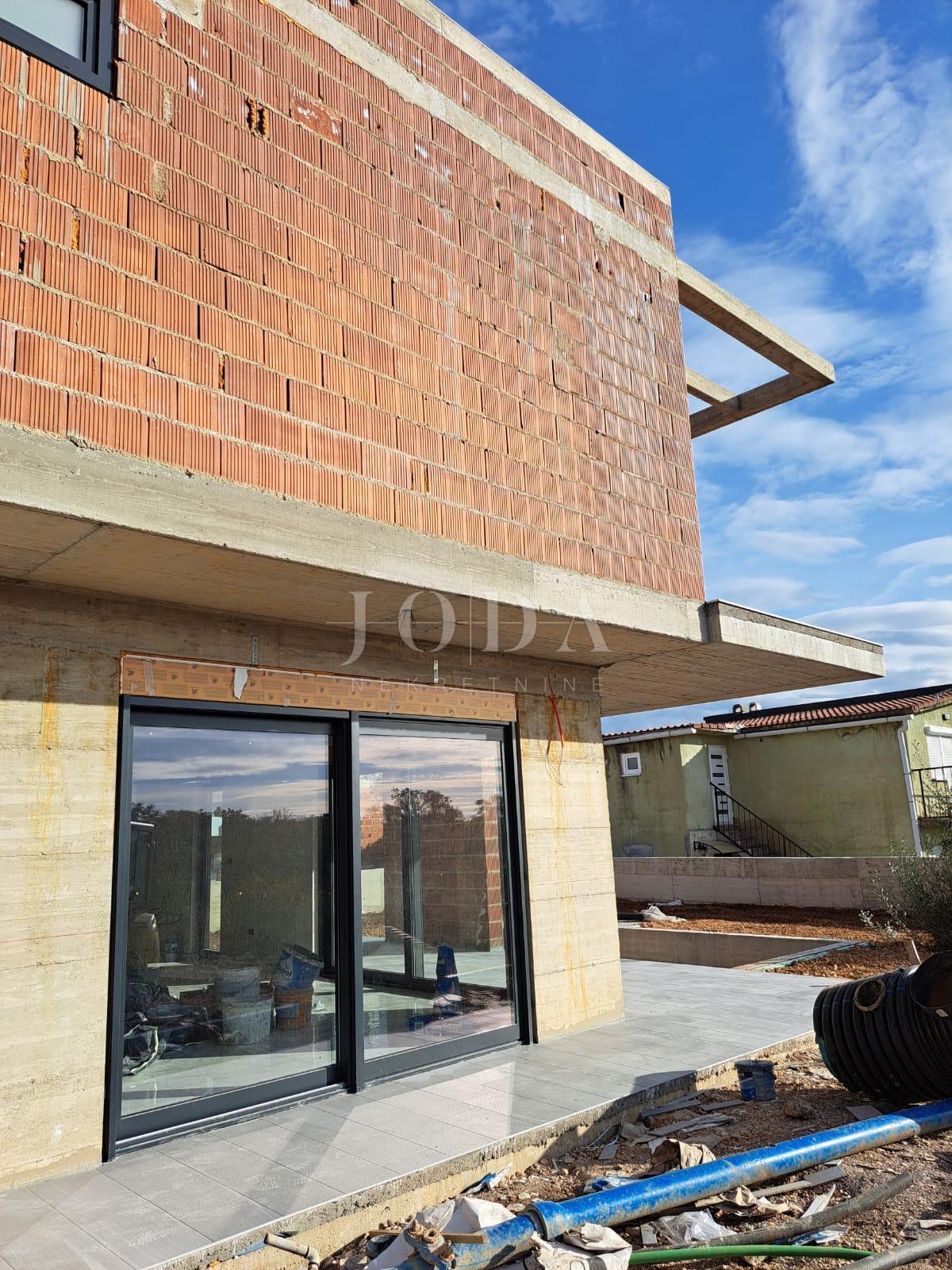 Moderna vila z bazenom in pogledom na morje, otok Krk