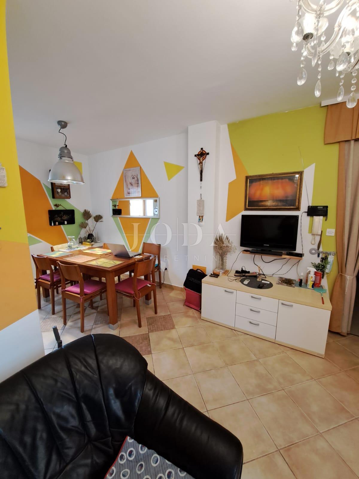 Trisobni apartma blizu morja, otok Krk