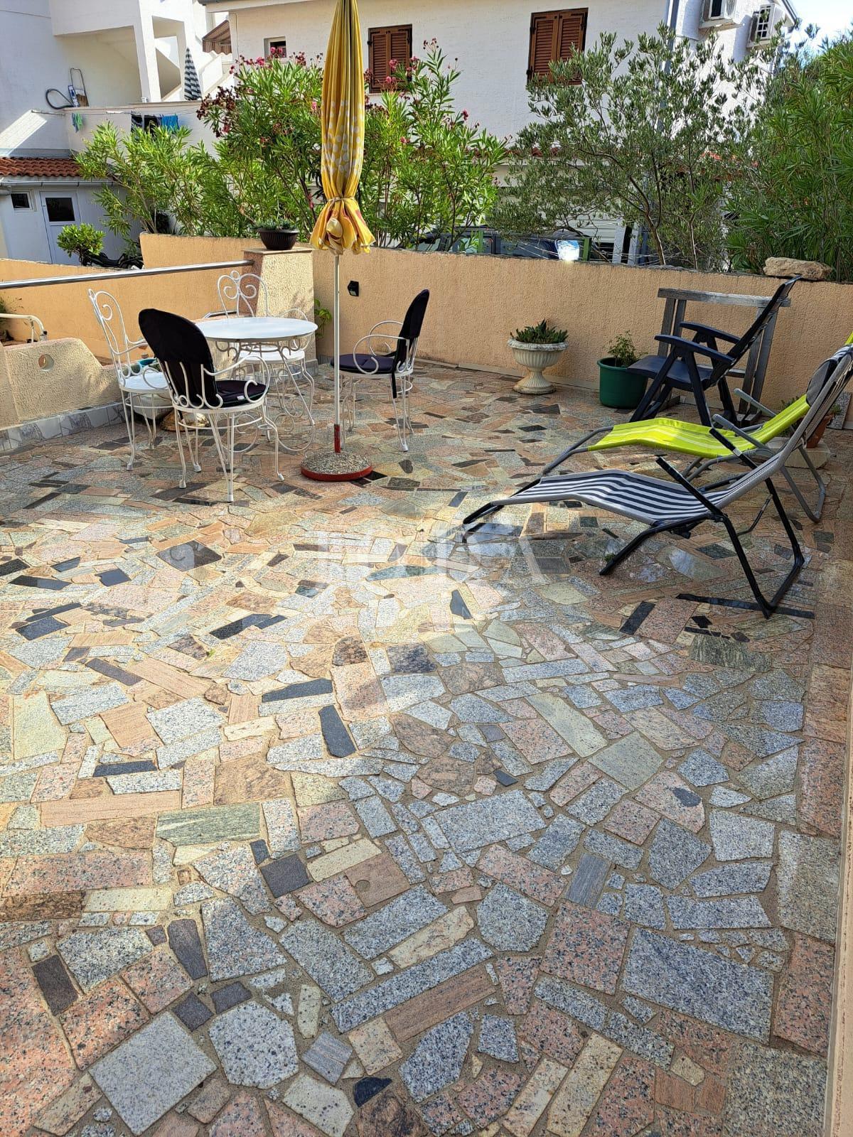 Trisobni apartma blizu morja, otok Krk