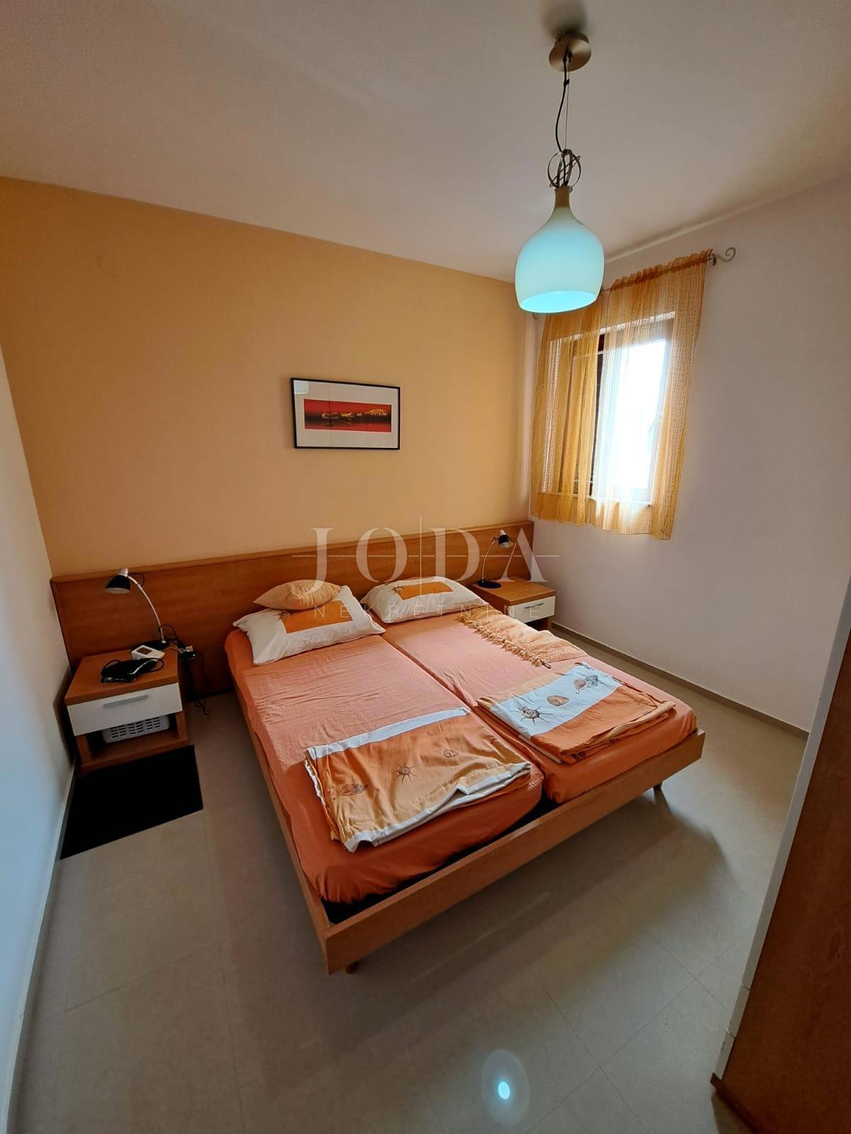 Trisobni apartma blizu morja, otok Krk