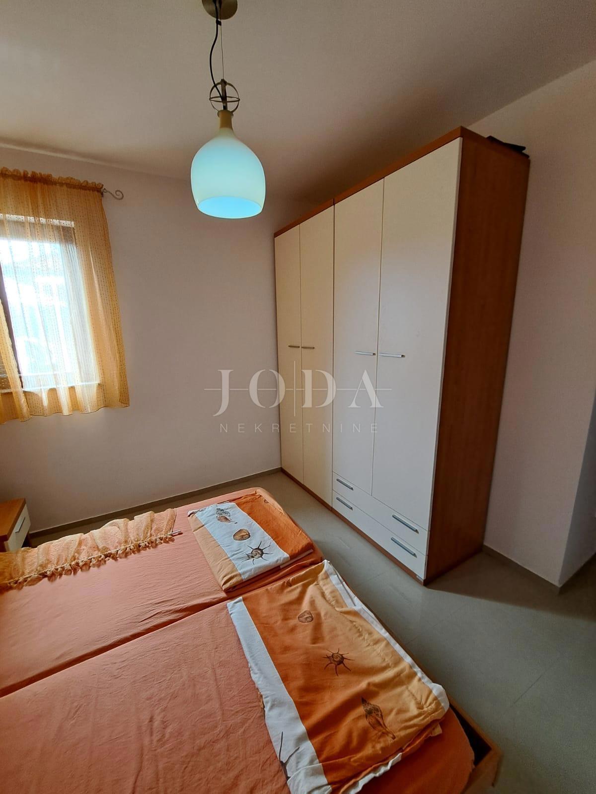 Trisobni apartma blizu morja, otok Krk