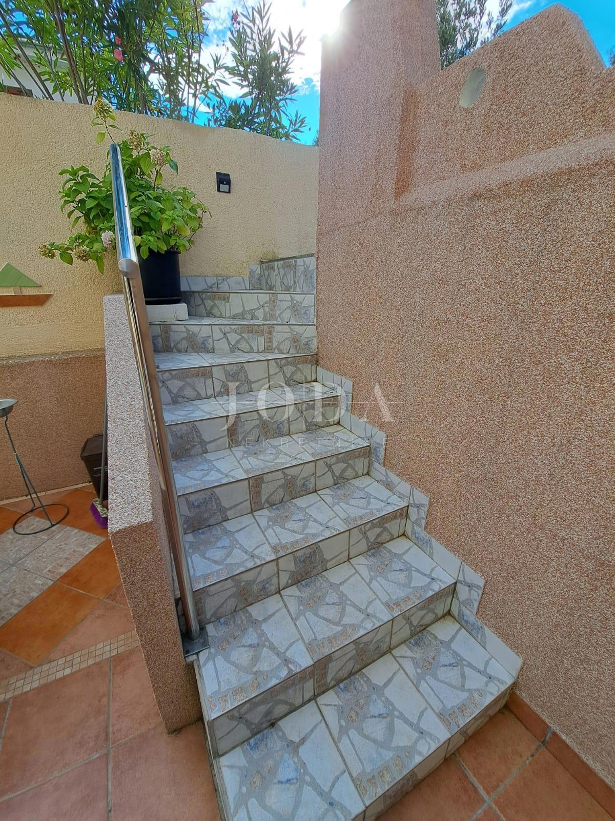 Trisobni apartma blizu morja, otok Krk