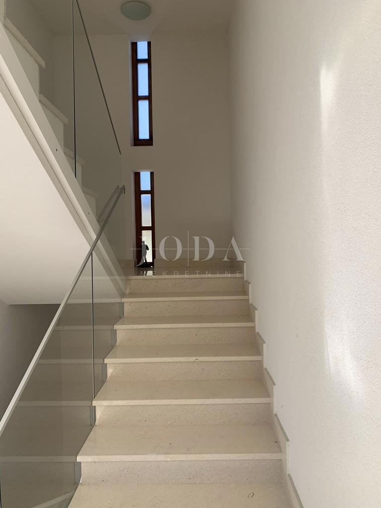 Penthouse prva vrsta do plaže, Krk