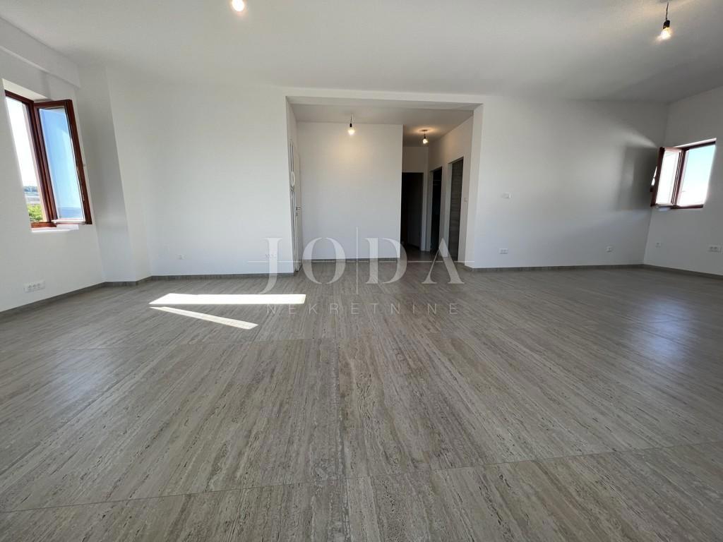 Penthouse prva vrsta do plaže, Krk