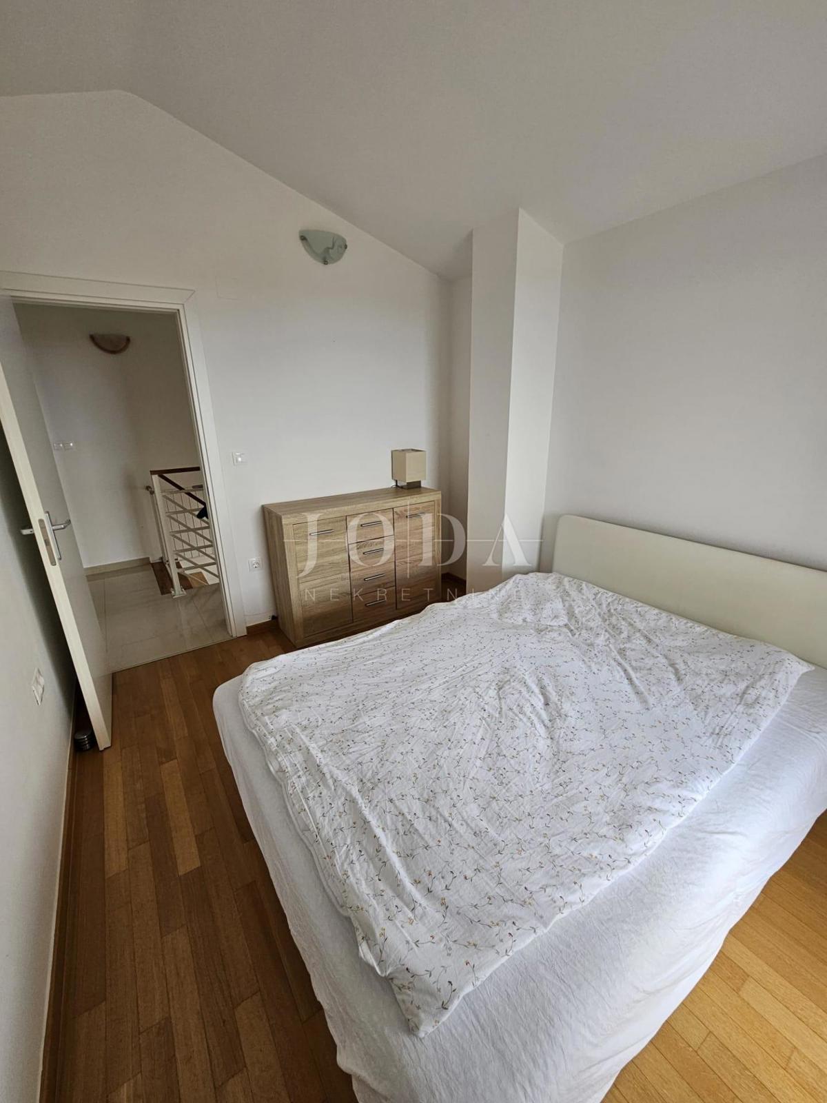 Malinska, apartma z odprtim pogledom na morje