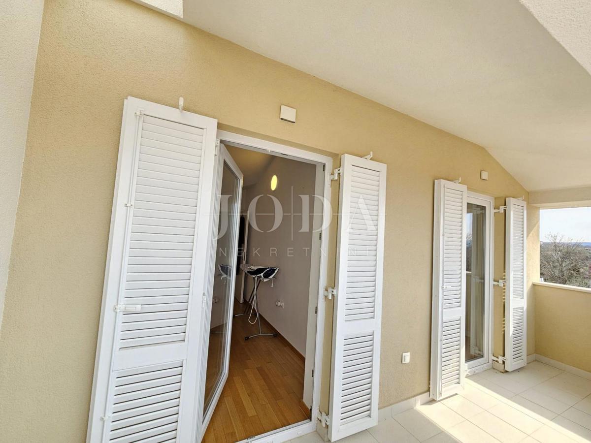 Malinska, apartma z odprtim pogledom na morje