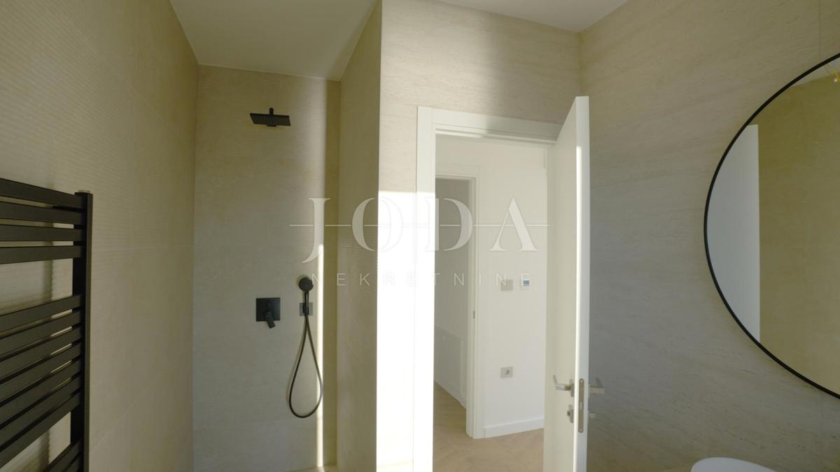 Hiša Jadranovo, Crikvenica, 186m2