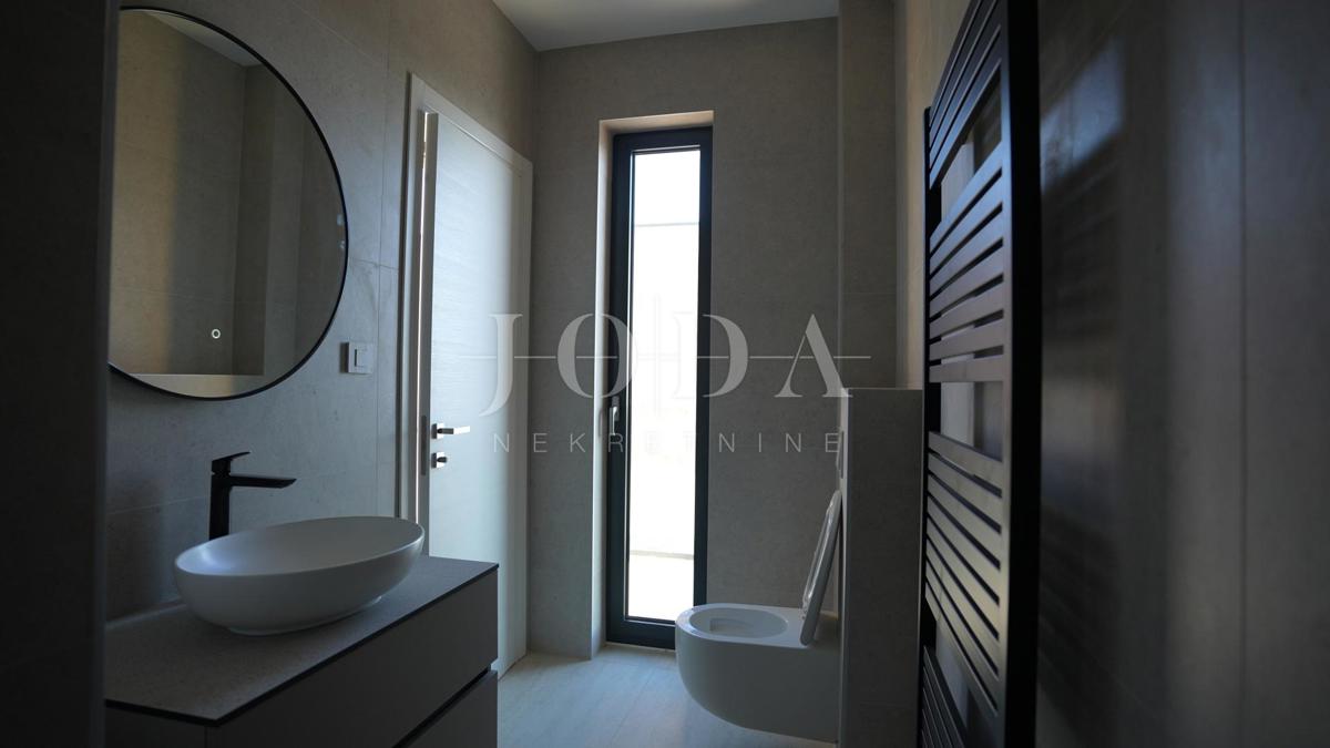 Hiša Jadranovo, Crikvenica, 186m2