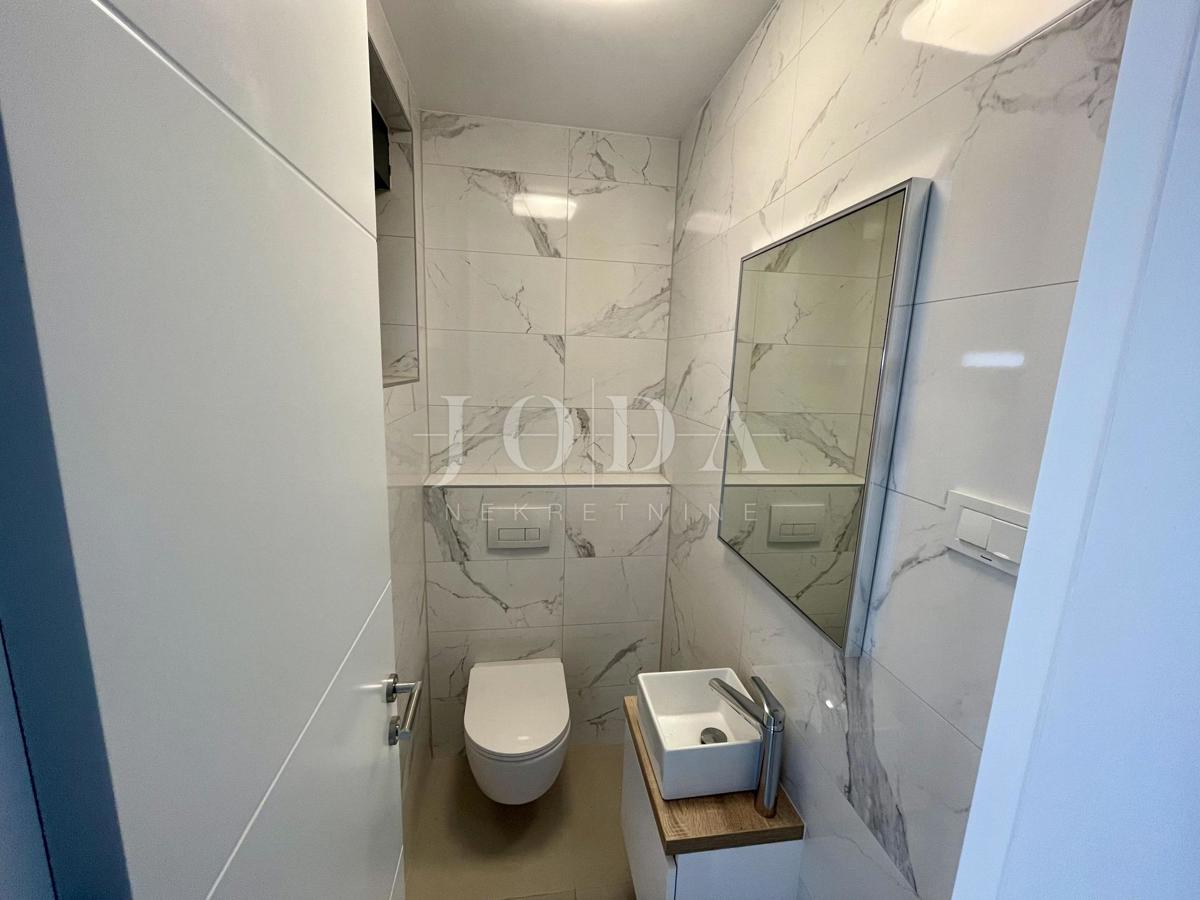 Moderni apartma z vrtom, novogradnja na otoku Krku