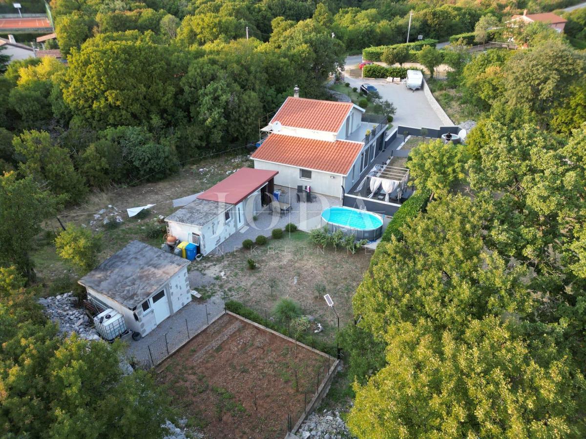Samostojna hiša St Kuzam