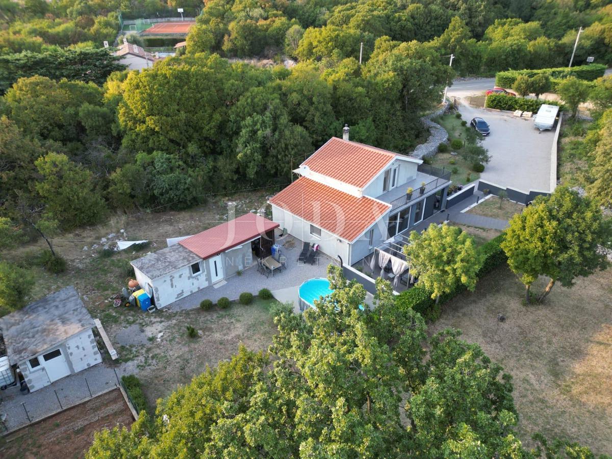 Samostojna hiša St Kuzam