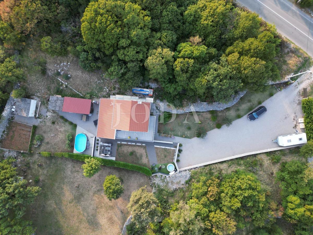 Samostojna hiša St Kuzam