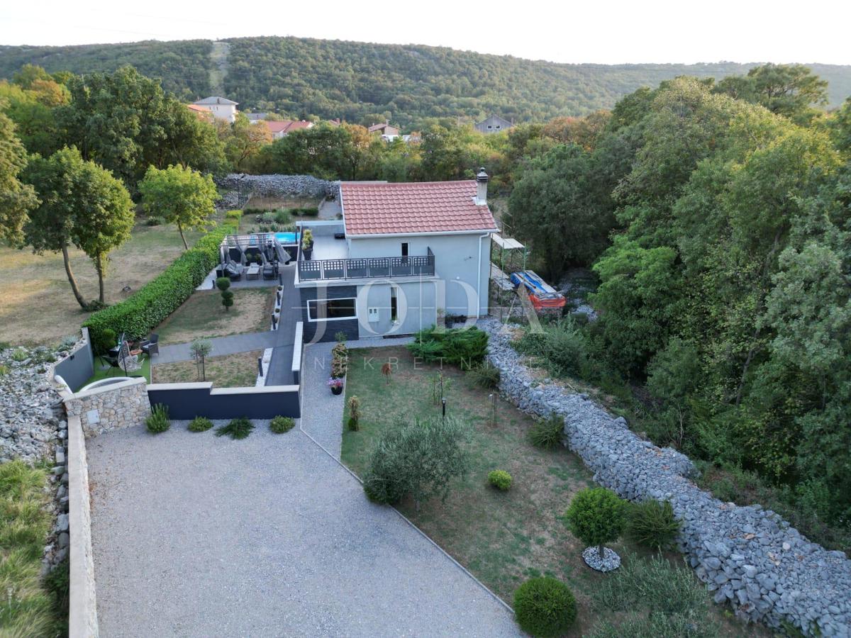 Samostojna hiša St Kuzam