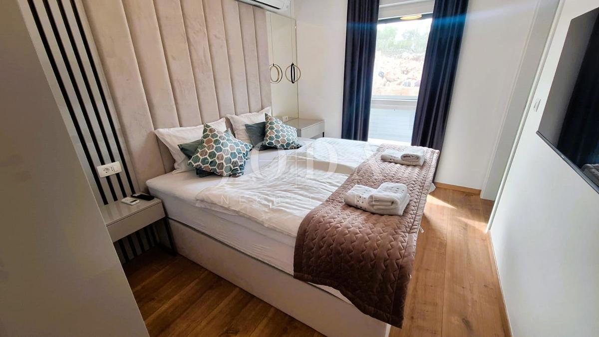 Apartma z bazenom na prestižni lokaciji!