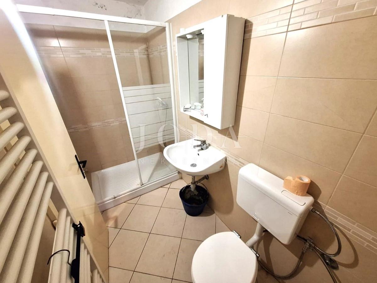 Otok Krk - odlična hiša s potencialom na lepi lokaciji